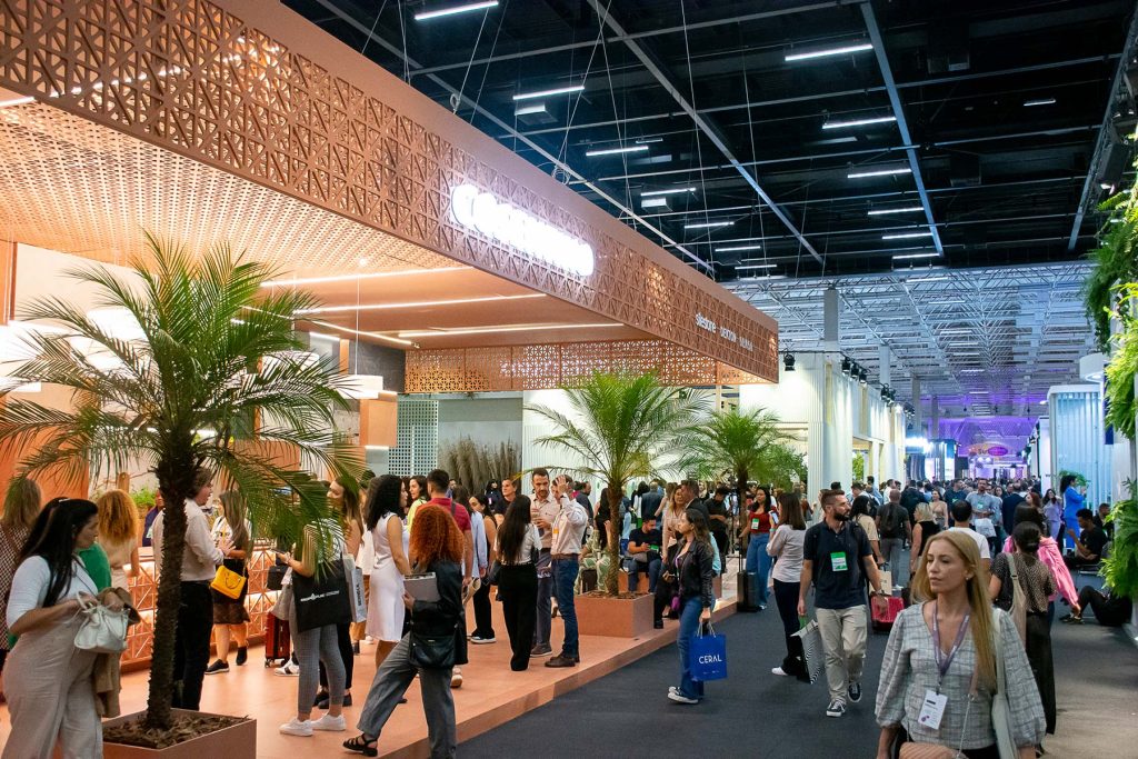 Expo Revestir 2024: Impulsionando Negócios e Conexões