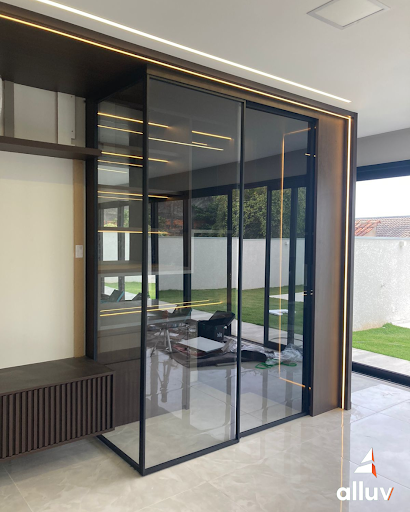 Inovações em ferragens para porta retrátil