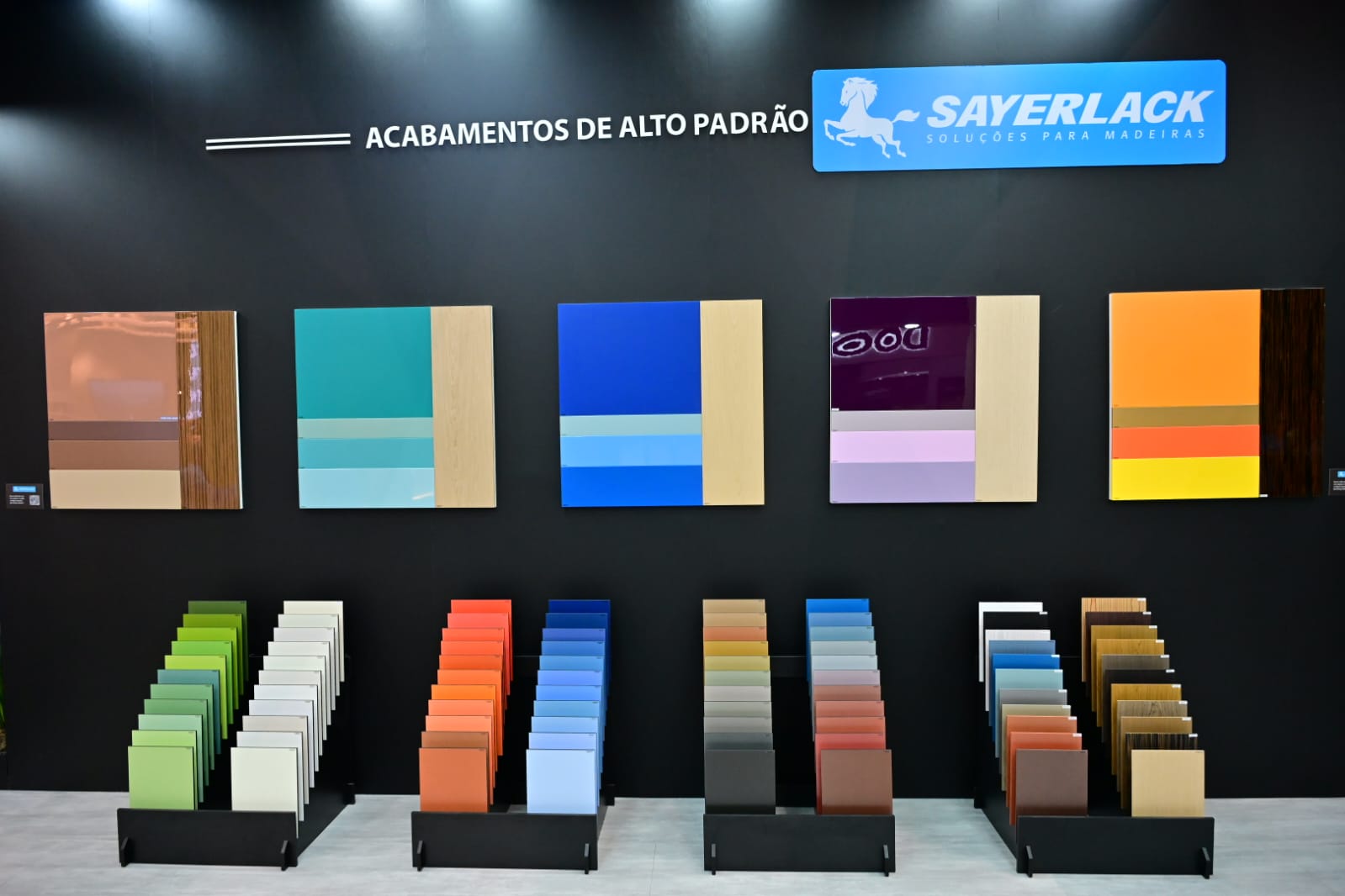 Sayerlack na Expo Revestir 2025: inovação e versatilidade para a marcenaria moderna